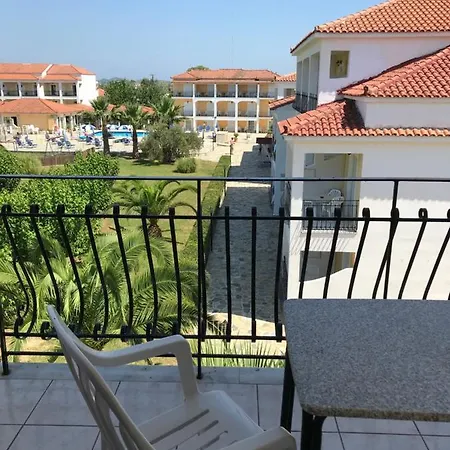Village & Family Lejlighedshotel Laganas